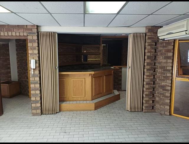 INDUSTRIAL PROPERTY TO RENT IN HENNOPSPARK